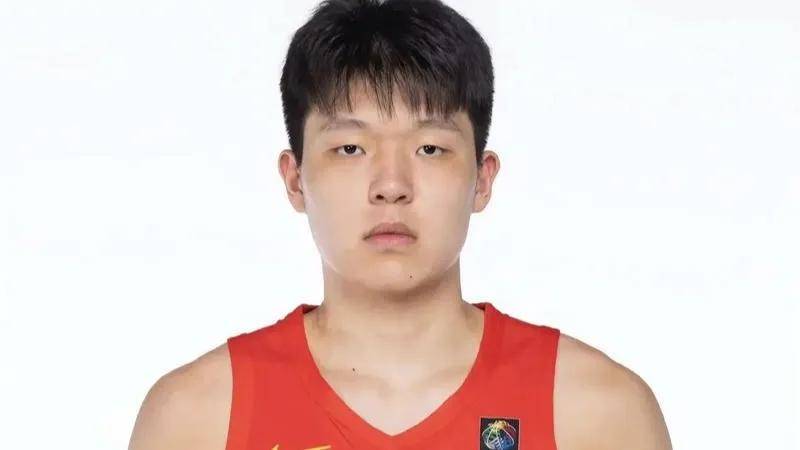开拓者16顺位选中杨瀚森第九位被选中的中国球员
